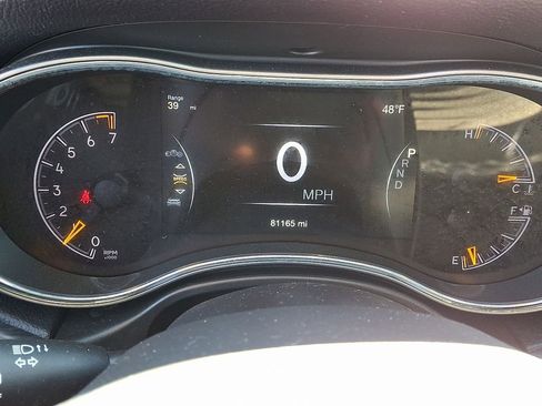 Used 2020 Jeep Grand Cherokee Altitude image 23