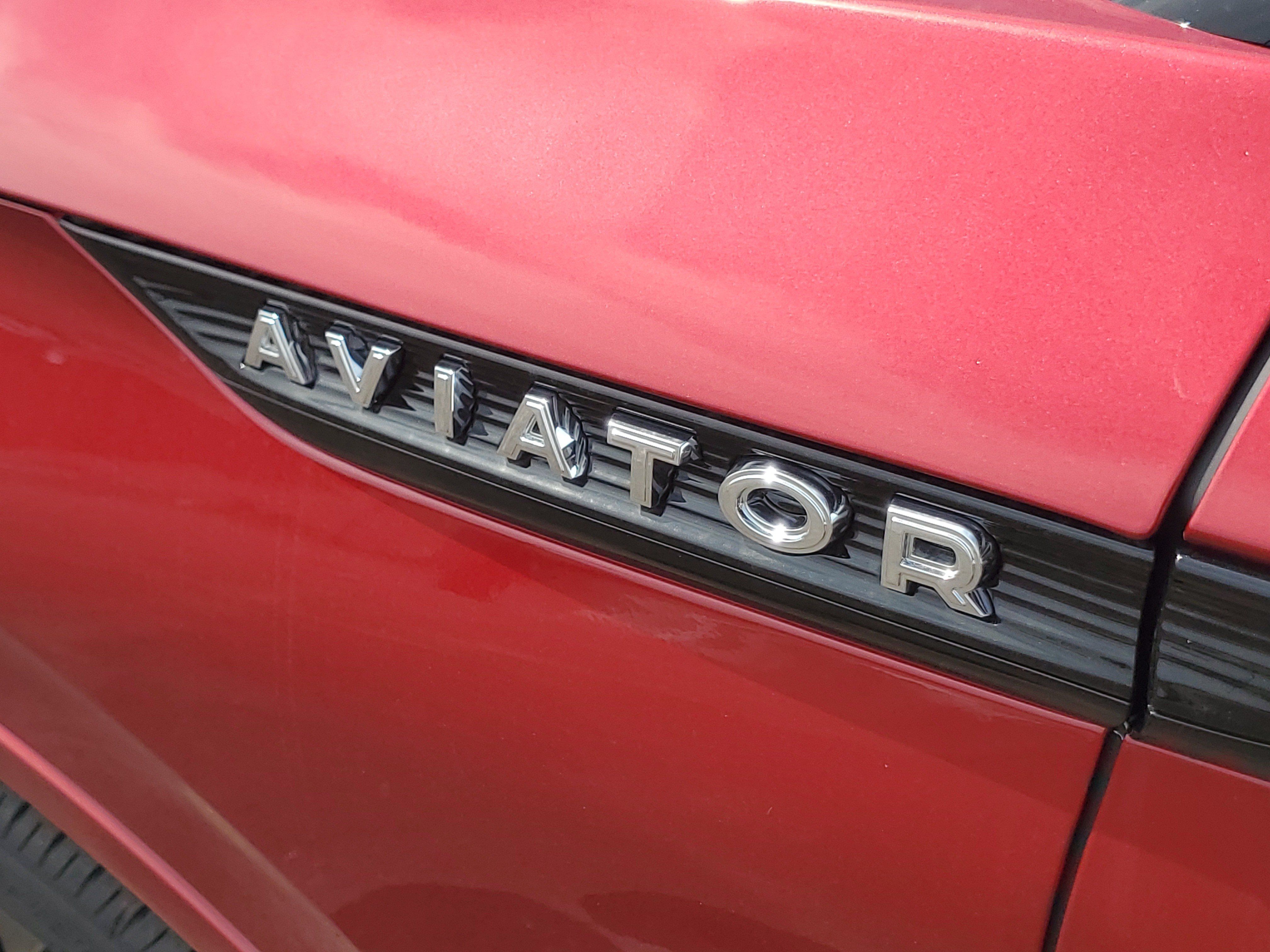 New 2027 Lincoln Aviator Reserve w/ Jet Appearance Package AWD/4WD image 7