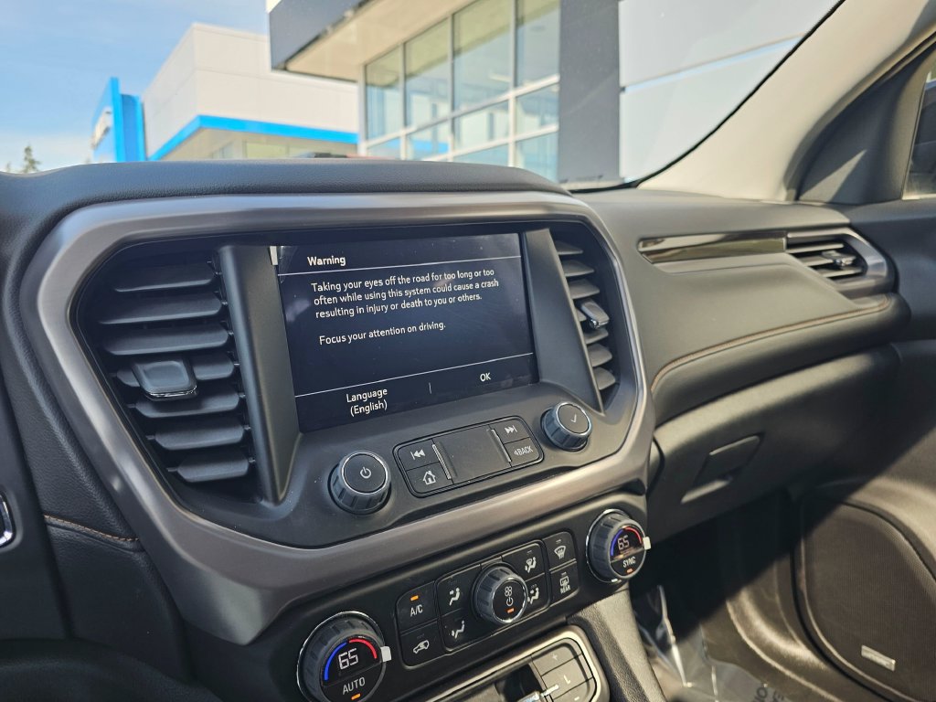 Used 2023 GMC Acadia AT4 w/ Technology Package AWD/4WD image 25