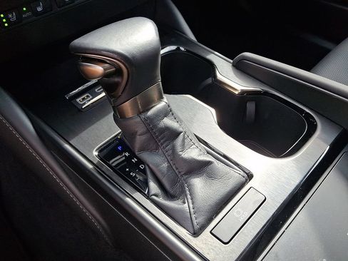 Used 2023 Lexus ES 350 w/ Premium Package FWD image 16