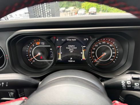 Used 2024 Jeep Wrangler Unlimited Rubicon w/ XTREMEE 35" Tire Package AWD/4WD image 61