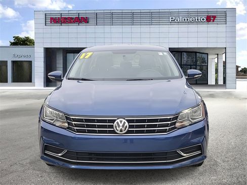 Used 2017 Volkswagen Passat 1.8T S image 2