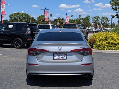 Used 2024 Honda Civic Sport image 7