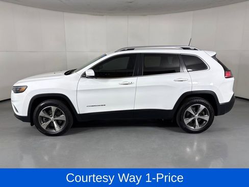 Used 2019 Jeep Cherokee Limited AWD/4WD image 6