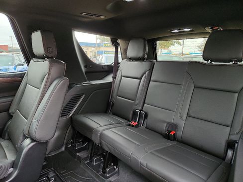 Used 2023 Chevrolet Tahoe High Country image 10