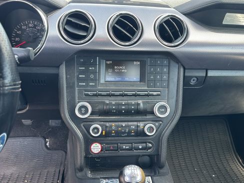 Used 2015 Ford Mustang GT RWD image 15