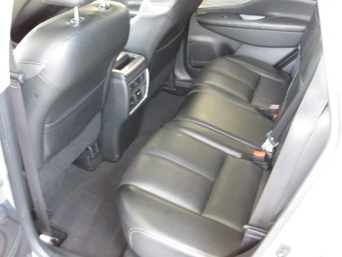 Used 2016 Nissan Murano Platinum w/ Platinum Technology Package FWD image 26