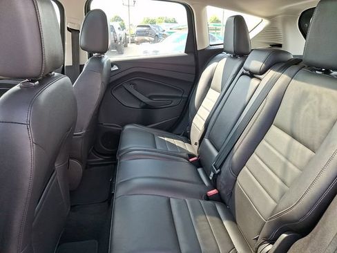 Used 2016 Ford C-MAX Energi SEL w/ Equipment Group 302A FWD image 10