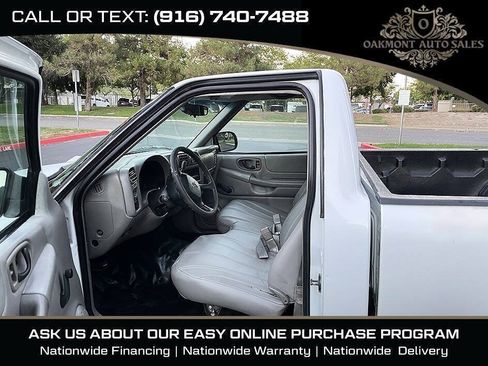 Used 2001 Chevrolet S10 Pickup 2WD Regular Cab w/ Comfort Convenience Pkg image 13