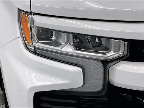 Used 2024 Chevrolet Silverado 1500 RST w/ Z71 Off-Road Package image 31