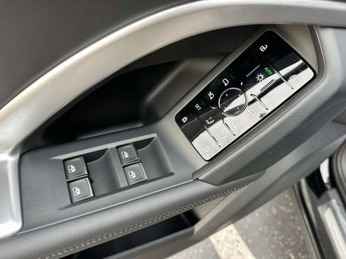 New 2025 Audi Q5 Premium image 13