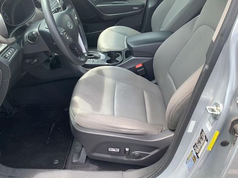 Used 2017 Hyundai Santa Fe Sport FWD image 20