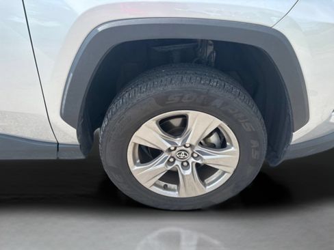 Used 2024 Toyota RAV4 XLE FWD image 34