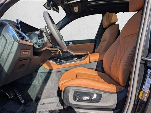 New 2026 BMW X5 xDrive50e w/ Executive Package image 4