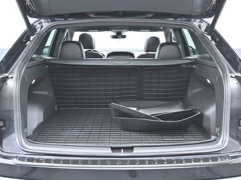 Used 2021 Volkswagen Atlas Cross Sport SEL Premium AWD/4WD image 16