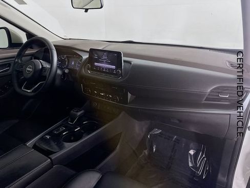 Certified 2022 Nissan Rogue SV w/ SV Premium Package FWD image 29