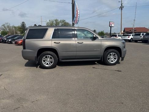 Used 2017 Chevrolet Tahoe LT image 2