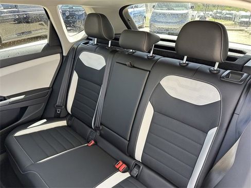 Certified 2025 Volkswagen Taos SEL image 24