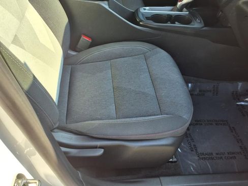 Used 2024 Chevrolet Trax RS w/ Driver Confidence Package image 17