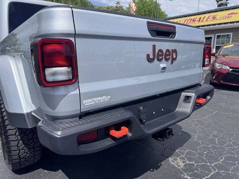 Used 2023 Jeep Gladiator Mojave w/ Trailer Tow Package AWD/4WD image 19