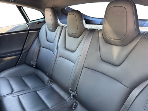 Used 2019 Tesla Model S 100D AWD/4WD image 13