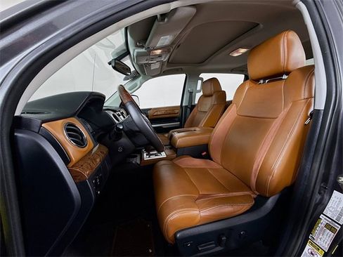 Used 2017 Toyota Tundra 1794 Edition image 5