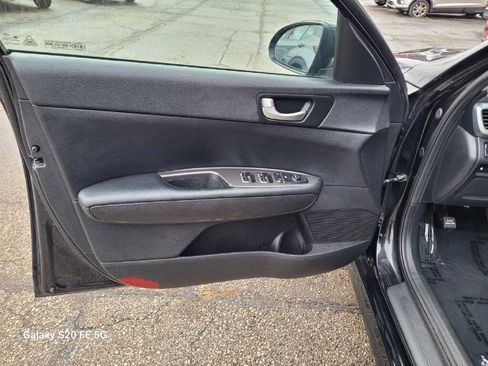 Used 2019 Kia Optima LX image 8