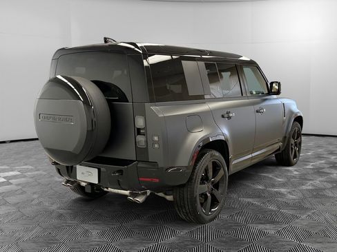 New 2026 Land Rover Defender 110 V8 AWD/4WD image 5