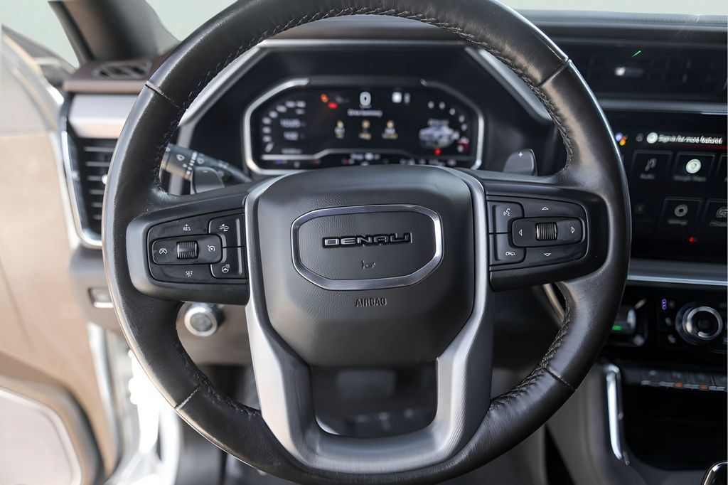 Used 2022 GMC Sierra 1500 Denali AWD/4WD image 15