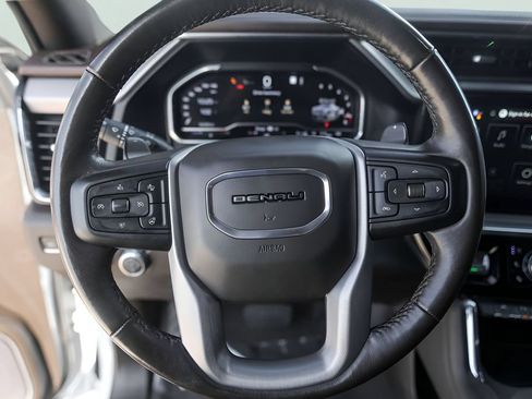 Used 2022 GMC Sierra 1500 Denali AWD/4WD image 15