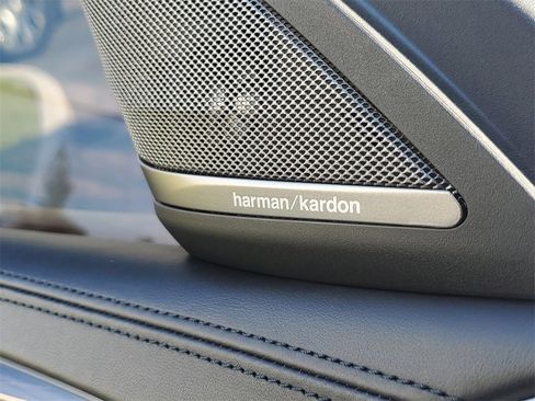 Used 2021 BMW M550i xDrive w/ Executive Package image 24