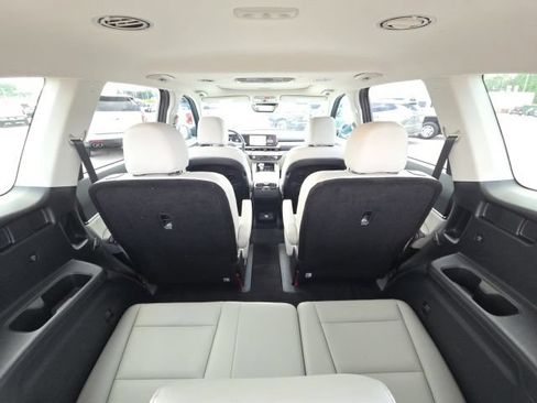 Used 2023 Kia Telluride S w/ S Sunroof Package AWD/4WD image 14
