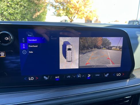 New 2026 Chevrolet Suburban LT w/ Comfort Package image 26