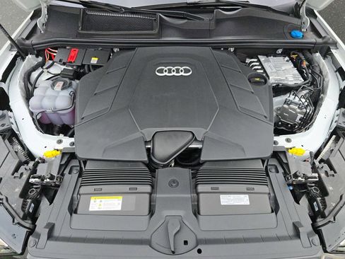 New 2026 Audi Q7 3.0T Premium Plus AWD/4WD image 32
