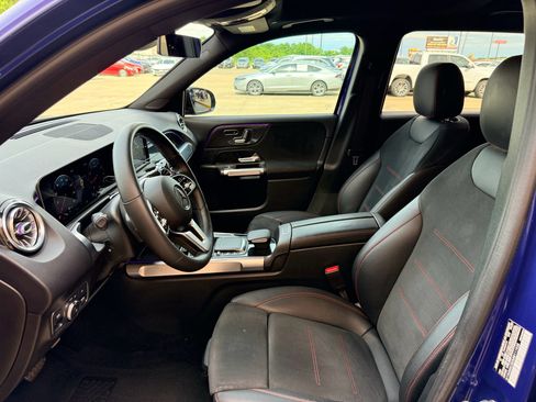 Used 2021 Mercedes-Benz GLB 250 image 10