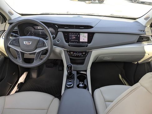 Certified 2024 Cadillac XT5 Premium Luxury image 16