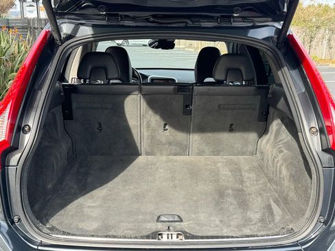 Used 2015 Volvo XC60 T5 Premier w/ Proximity Package image 19