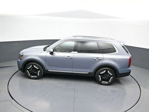 Certified 2023 Kia Telluride S image 41