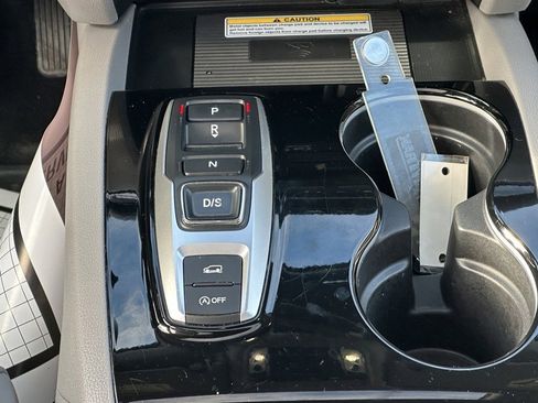 Used 2019 Honda Pilot Elite image 16