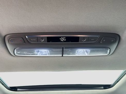 Certified 2023 Kia Telluride S w/ S Sunroof Package image 29