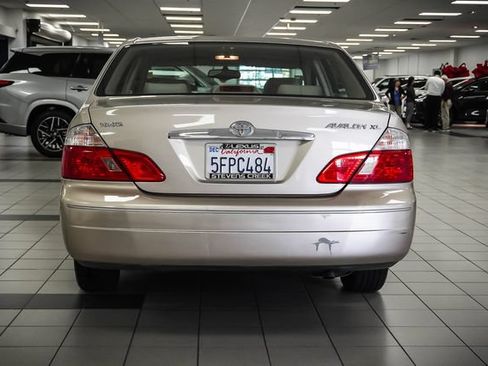 Used 2004 Toyota Avalon XL w/ Luxury Pkg FWD image 7
