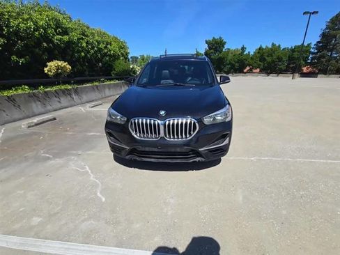 Used 2021 BMW X1 xDrive28i w/ Convenience Package AWD/4WD image 2