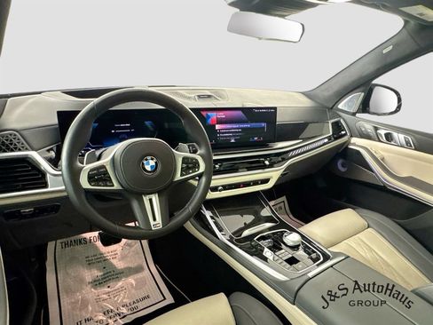 Used 2023 BMW X7 M60i w/ Executive Package AWD/4WD image 30