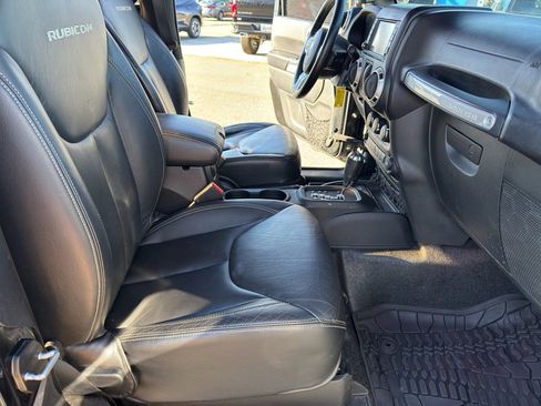 Used 2015 Jeep Wrangler Rubicon image 29