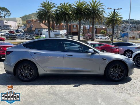 Used 2025 Tesla Model 3 Long Range image 3