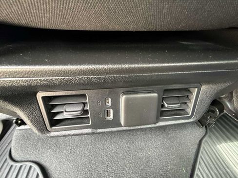 Certified 2024 Chevrolet Silverado 1500 LT AWD/4WD image 20