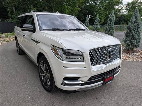 Used 2019 Lincoln Navigator L Reserve w/ Cargo Package AWD/4WD image 7