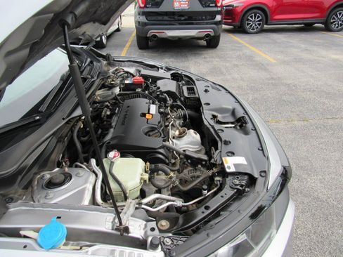 Used 2019 Honda Civic LX image 37