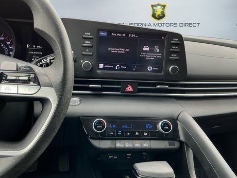 Used 2023 Hyundai Elantra SEL image 11