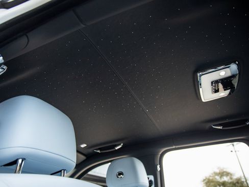 New 2026 Rolls-Royce Cullinan image 29